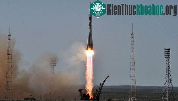 Tàu Soyuz TMA-04M rời bệ phóng tại Sân bay vũ trụ Baikonur của Nga ở Kazakhstan