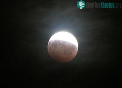 Đón xem Nguyệt thực một phần vào tối thứ bảy này ảnh 0