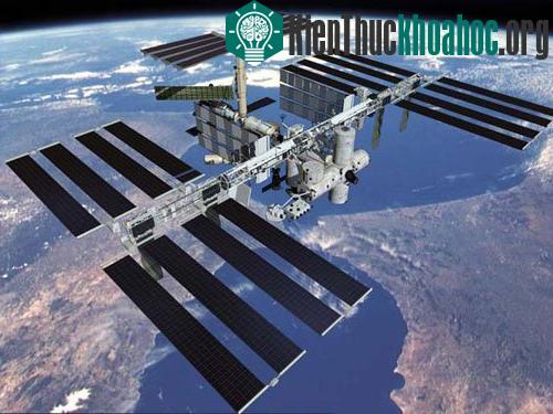 Nâng trạm vũ trụ quốc tế cao thêm khoảng 5km ảnh 0