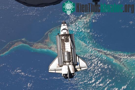 Tàu con thoi Atlantis sau khi rời trạm ISS