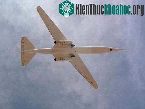 Chiếc máy bay kỳ lạ nhất trong lịch sử của Nasa ảnh 1
