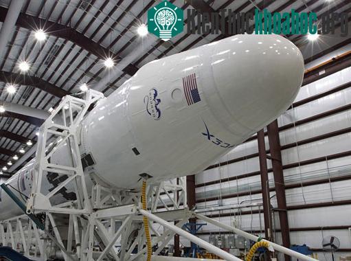 Khám phá tàu vũ trụ tư nhân đầu tiên vào không gian ảnh 3