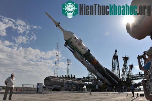Tàu vũ trụ Soyuz TMA-02M chuẩn bị cất cánh
