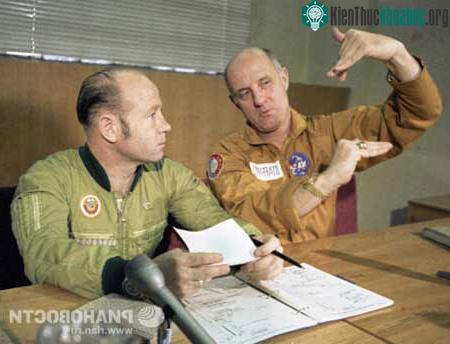 Hình ảnh về ngày Apollo - Soyuz gặp nhau trên quỹ đạo ảnh 5
