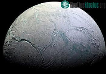 Phát hiện đại dương trên hai vệ tinh sao Thổ ảnh 0