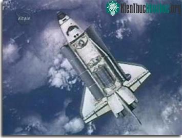NASA hoãn chuyến ra ngoài khoảng không vũ trụ một ngày ảnh 0