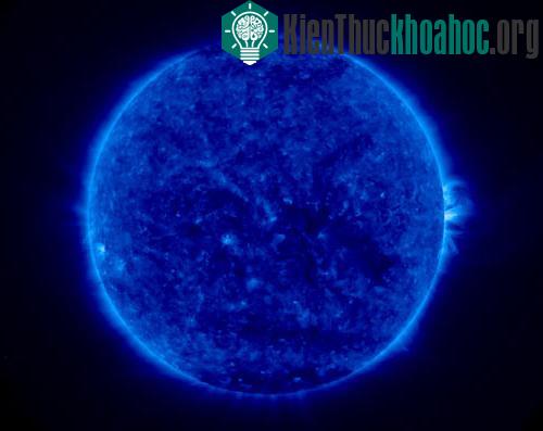Những hình ảnh mới nhất của Mặt Trời ảnh 0