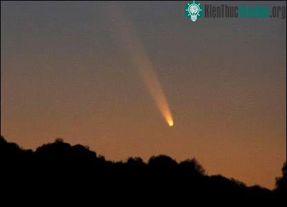McNaught - sao chổi sáng nhất trong vòng 30 năm qua ảnh 0