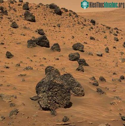 Một bức ảnh được NaSa chụp ngày 13/04/2006 trên mặt Sao Hỏa,