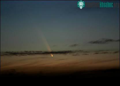 McNaught - sao chổi sáng nhất trong vòng 30 năm qua ảnh 1