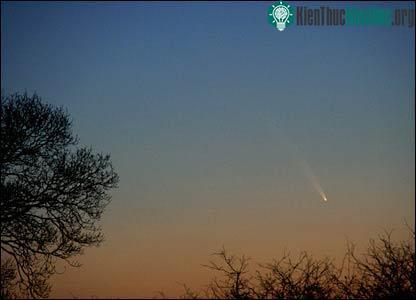 McNaught - sao chổi sáng nhất trong vòng 30 năm qua ảnh 3