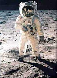 Bay đến Mặt Trăng, Apollo 11 từng gặp bất trắc ảnh 4