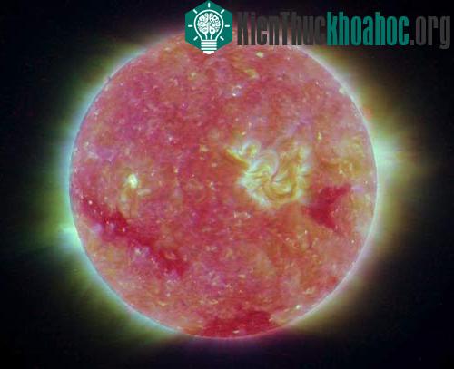 Những hình ảnh mới nhất của Mặt Trời ảnh 6