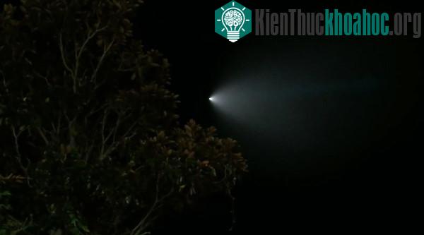 Vật thể hình nón bí ẩn.