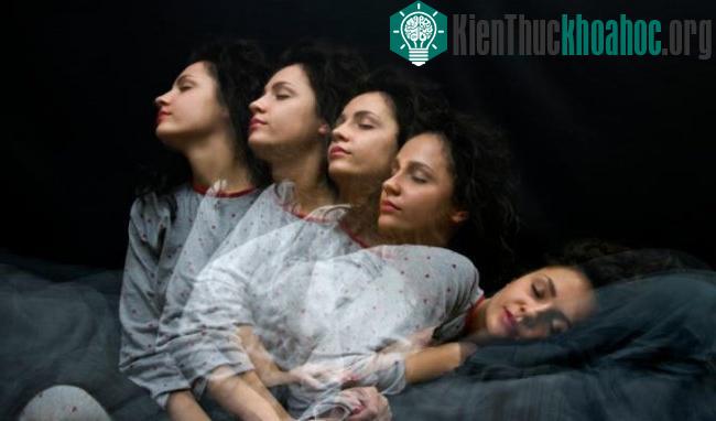 Bí mật tiếng gọi lúc mờ sáng