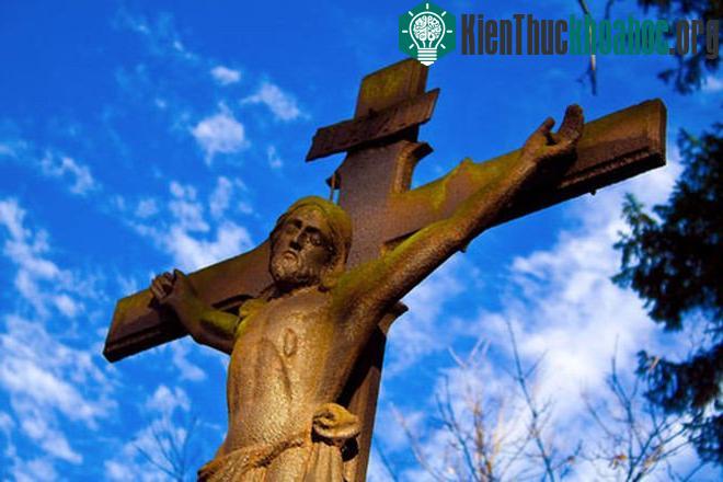 Thánh giá Thật (True Cross) được tin là cây thánh giá Chúa Jesus bị đóng đinh.