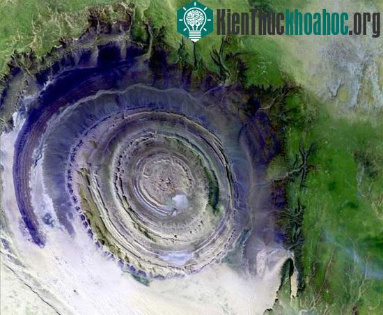 Kalb ar-Rishat - mắt Sahara