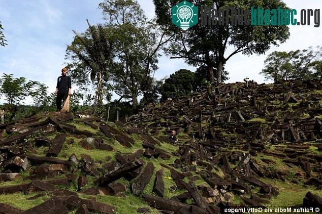 Di tích Gunung Padang được phát hiện lần đầu tiên vào năm 1914