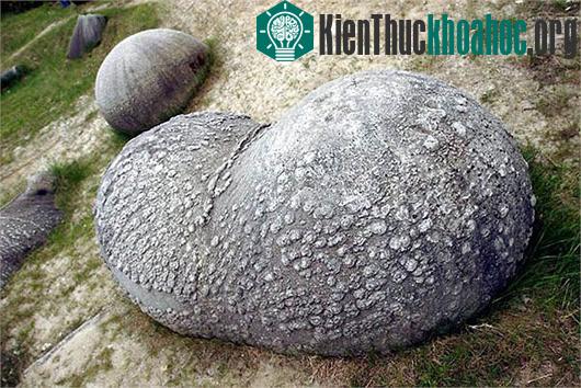 Kinh ngạc loại đá tự lớn lên, phình to