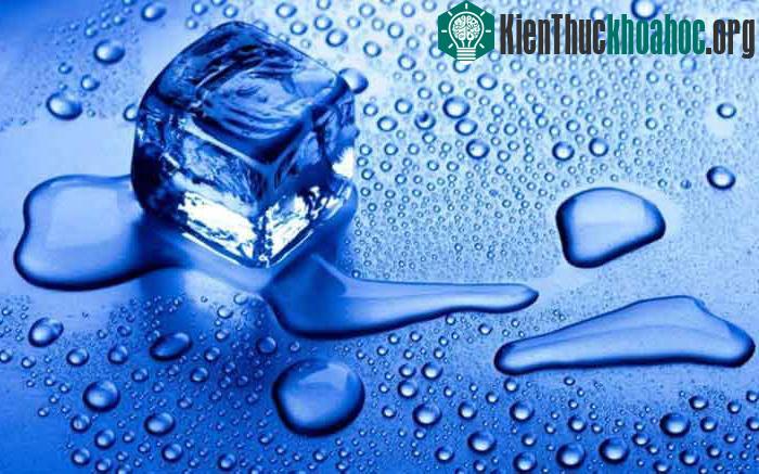 Nước là một hơp chất phức tạp và bí ẩn