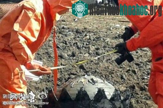 Ba vật thể lạ rơi xuống Trung Quốc ảnh 1