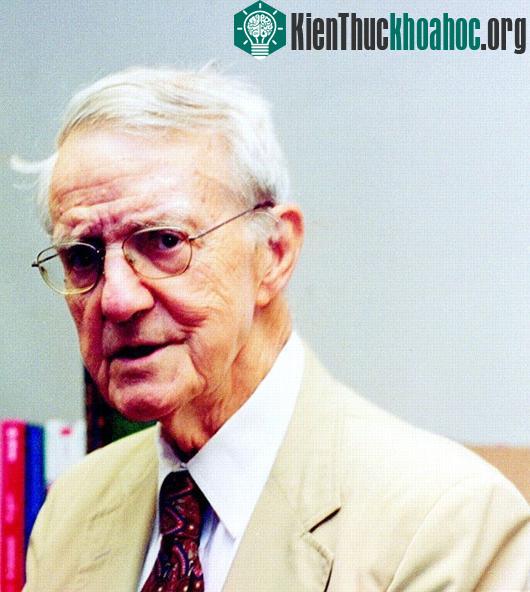 Tiến sĩ Ian Stevenson