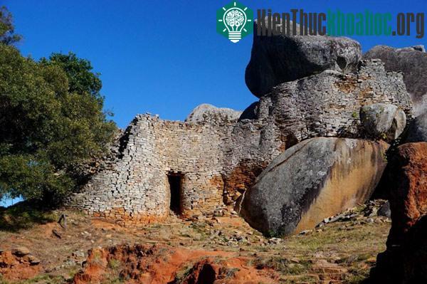 Bí ẩn kinh ngạc của vương quốc đá Đại Zimbabwe