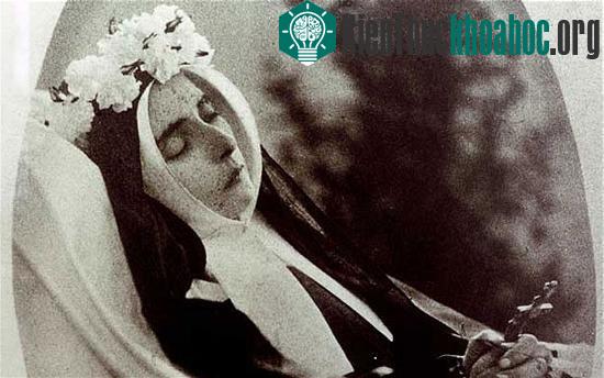Thánh nữ Bernadette