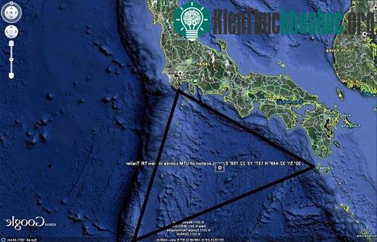Hình ảnh Tam giác Rồng nhìn từ Google Earth