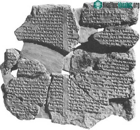 Bộ&nbsp;Sử thi Gilgamesh bản bằng đất. (Ảnh: mingyuen.edu)
