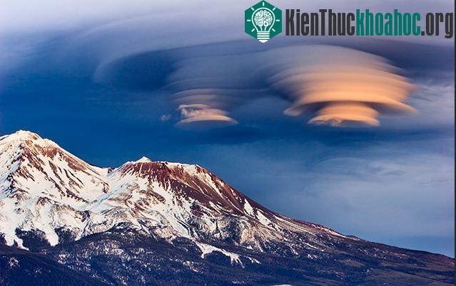 Những bí ẩn và truyền thuyết xung quanh ngọn núi thiêng Shasta