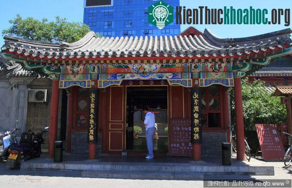 Công trình nằm ven cầu Hổ Phường, quận Tuyên Vũ.