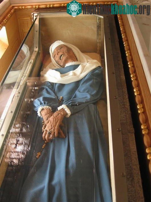 Thi thể của Thánh Virginia Centurione Bracelli