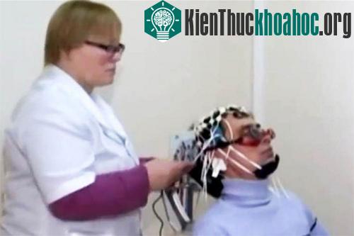 Phải mất 4 năm, khoa học mới tìm ra nguyên nhân thực sự khi phát hiện ra chất khí lỏng tích tụ quá nhiều trong não của những người dân nơi đây.