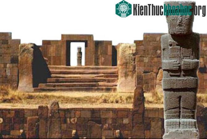 Tiwanaku là một thành phố cổ nằm phía đông nam của hồ Titicaca thuộc miền tây La Paz tại Bolivia.