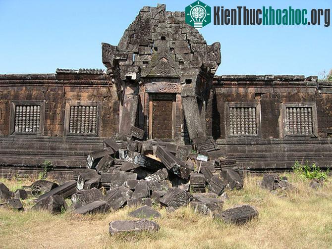 Tu viện Saint Catherine được xây dựng ở chân núi Moses hay còn gọi là núi Sinai