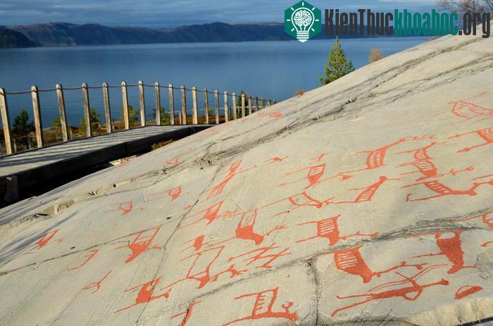 Các hình khắc trên đá ở Alta nằm trong một khu vực di chỉ khảo cổ tại tỉnh Finnmark, Bắc Na Uy