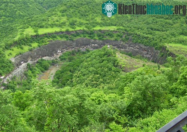 Chùa hang Ajanta - Ấn Độ