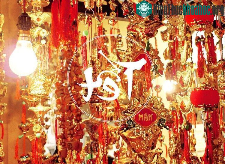 Tết Nguyên Đán - hay còn gọi là Tết Cả, Tết Ta, Tết Âm lịch, Tết Cổ truyền...