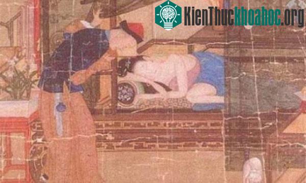 Nhằm tránh để lại hậu quả, vua thường ép các phi tần tránh thai bằng những cách đáng sợ