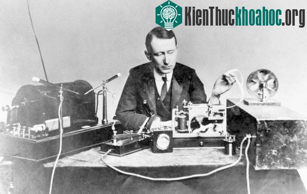 30/11/1924 - Bức ảnh đầu tiên được gửi đi bằng fax trên thế giới