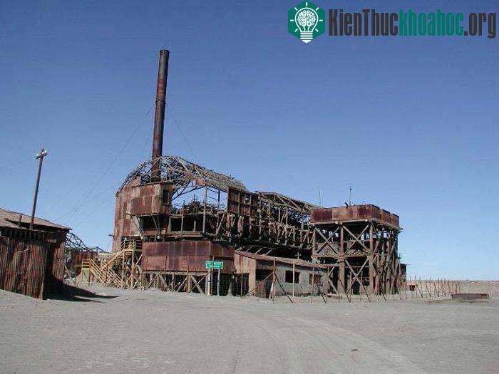 Các xưởng sản xuất diêm tiêu tại Humberstone và Santa Laura. Chile