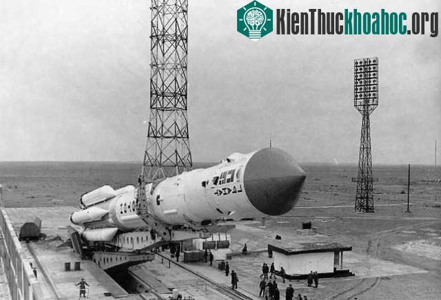 20/11/1998 - Module đầu tiên của Trạm vũ trụ quốc tế ISS bay vào không gian