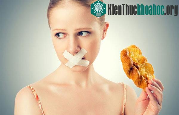Làm sao để khắc cơn thèm ăn là ước mơ của nhiều bạn gái. (Ảnh minh họa: internet)
