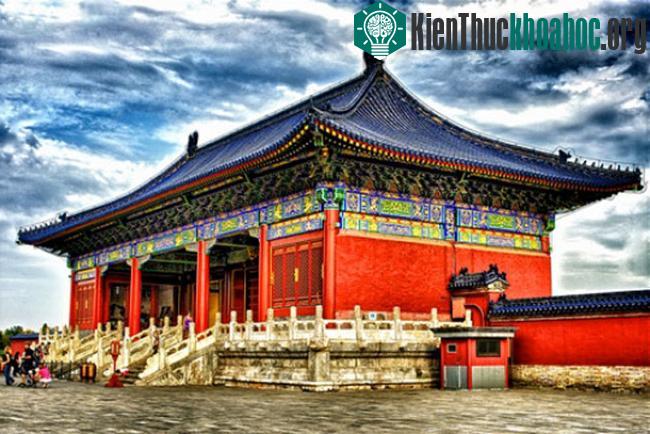 Di Hòa Viên còn được gọi là Cung điện mùa hè