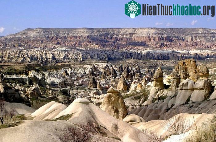 Vườn quốc gia Goreme và khu núi đá Cappadocia