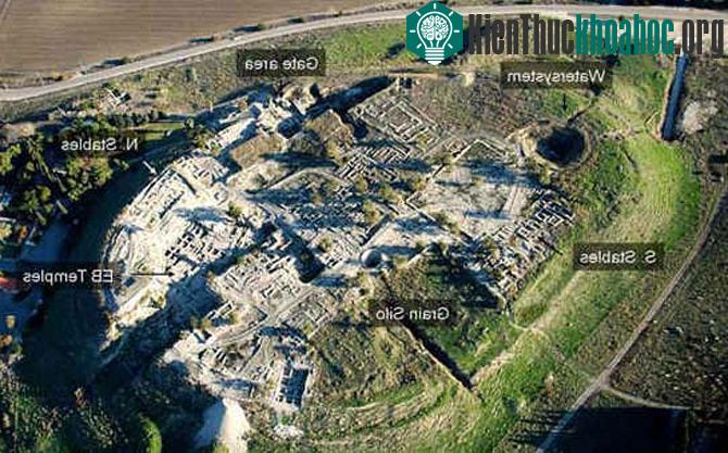 Ở Israel có khoảng 200 bệ phóng kinh thánh
