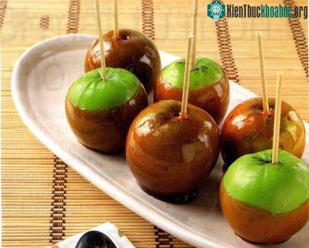 Ăn táo ta còn làm tăng cảm giác ngon miệng và ngăn ngừa chứng táo bón.