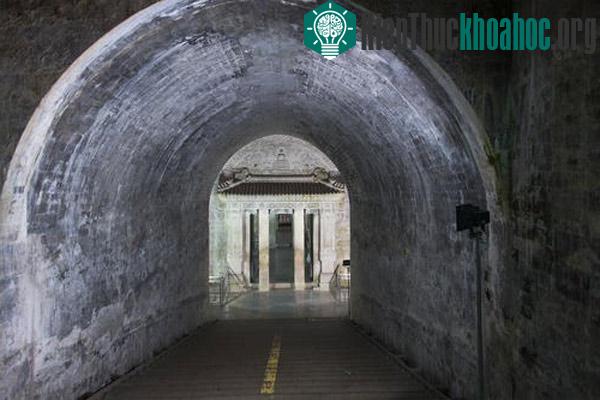Unesco đã công nhận Lăng tẩm hoàng gia Minh – Thanh là Di sản văn hóa thế giới năm 2000.