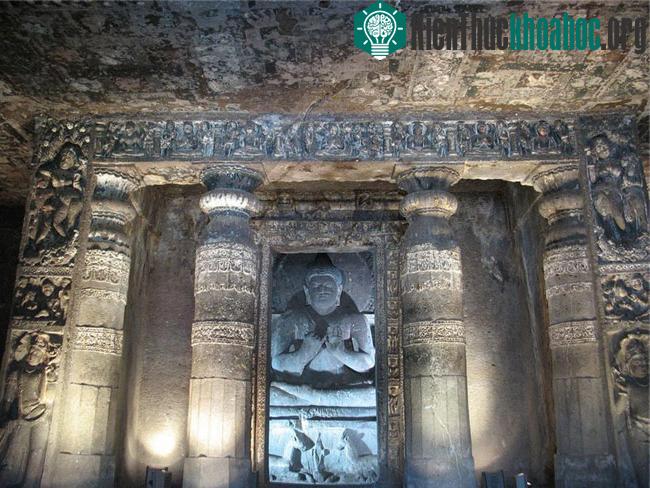 Chùa hang Ajanta - Ấn Độ